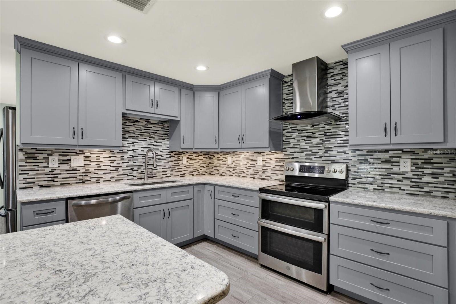 1815 CHATEAU DR E, CLEARWATER, FL, 33756