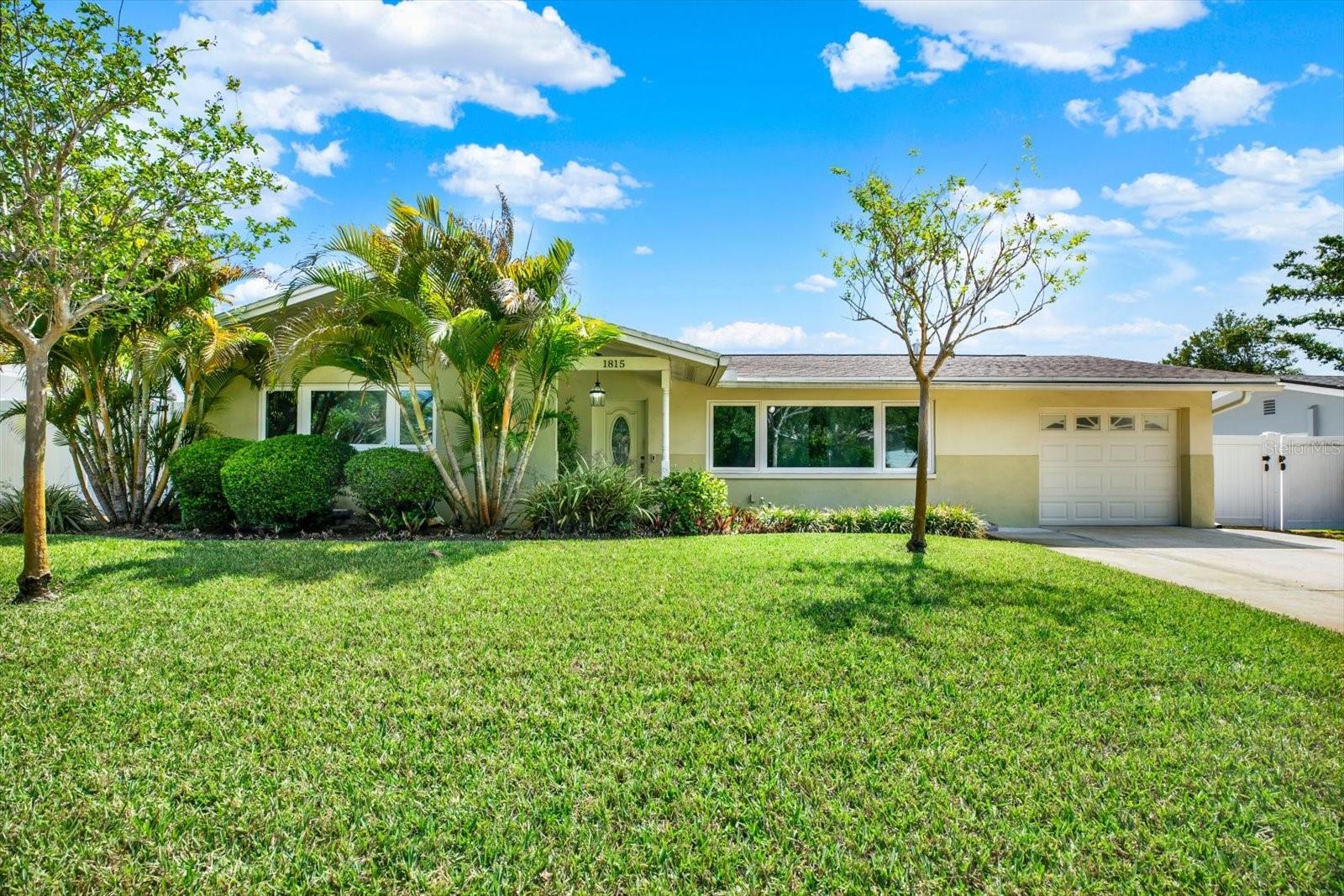 1815 CHATEAU DR E, CLEARWATER, FL, 33756