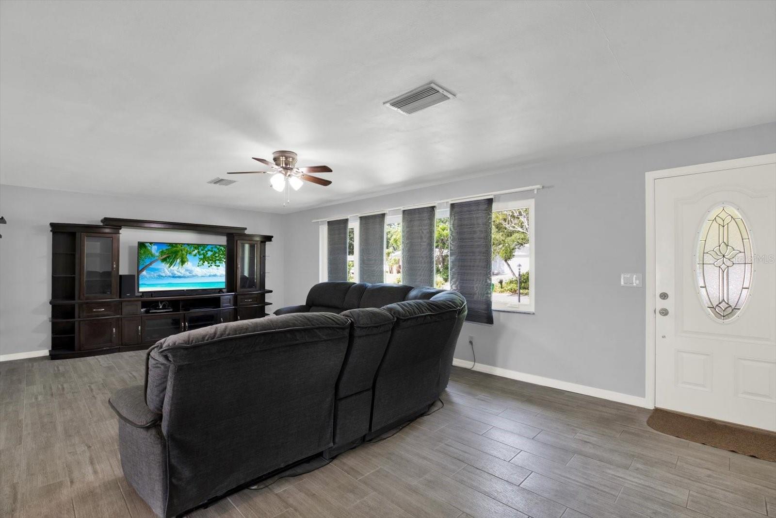 1815 CHATEAU DR E, CLEARWATER, FL, 33756