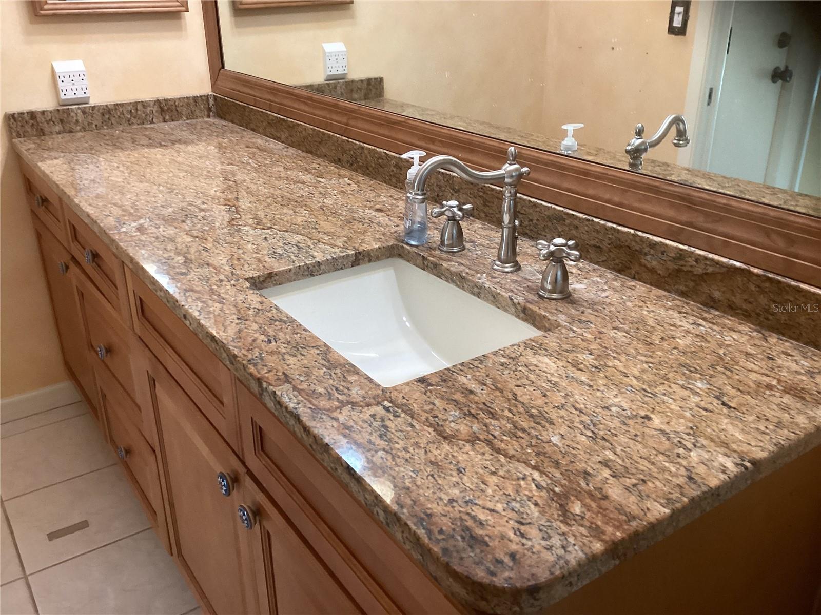 6508 WATERFORD CIR, SARASOTA, FL, 34238