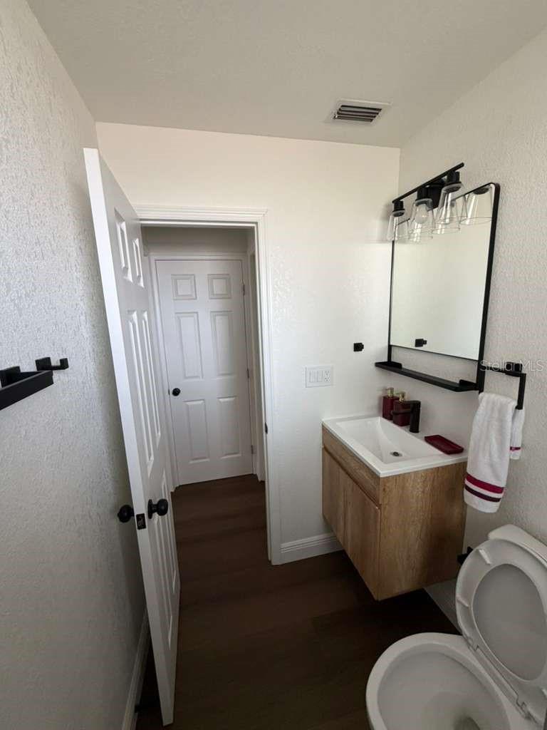 343 SHORE DR E, OLDSMAR, FL, 34677