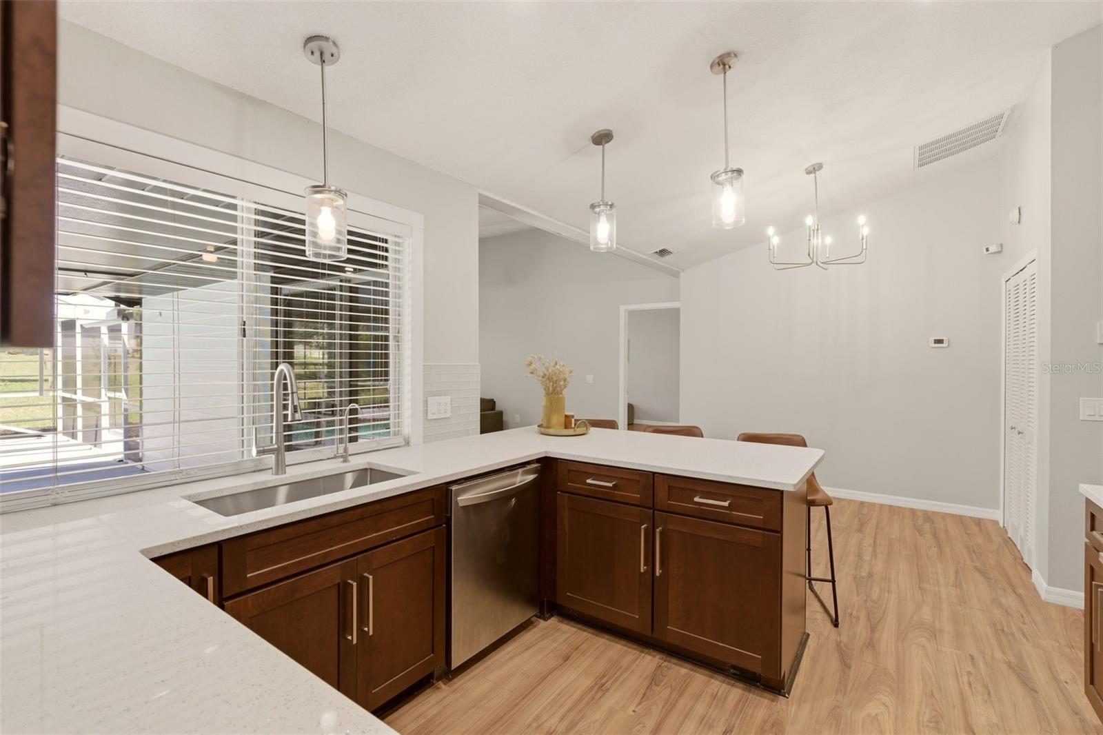 2362 GREENBRIER ST, DELTONA, FL, 32738