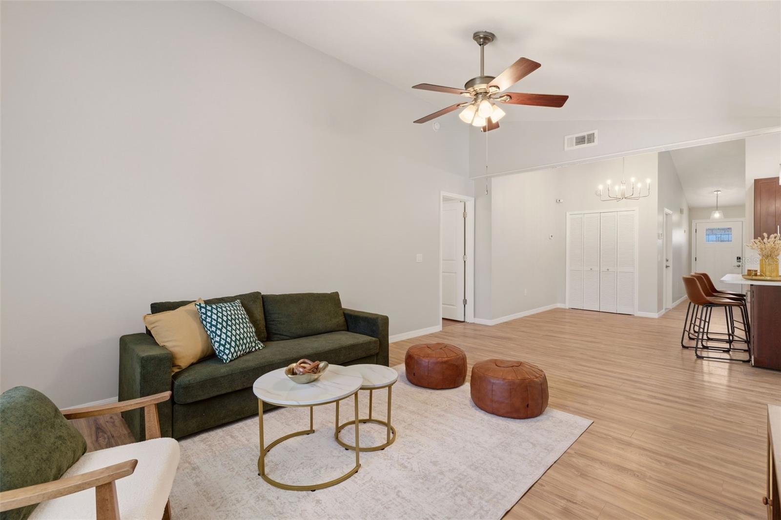 2362 GREENBRIER ST, DELTONA, FL, 32738