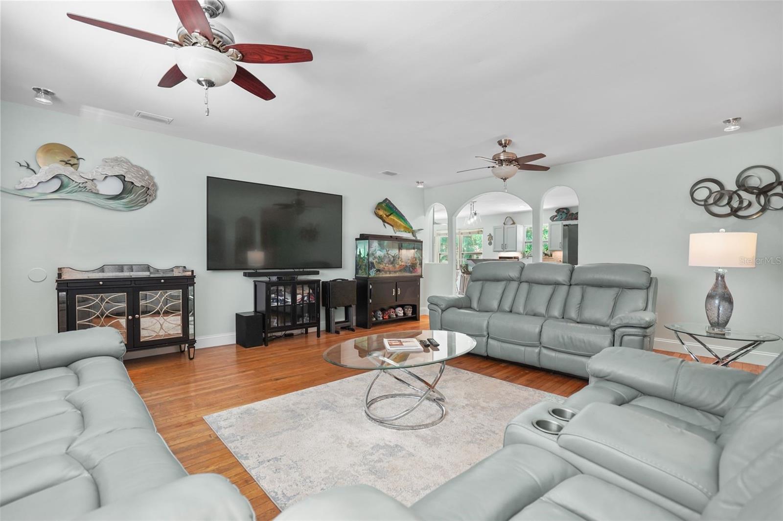 4800 16TH ST N, ST PETERSBURG, FL, 33703