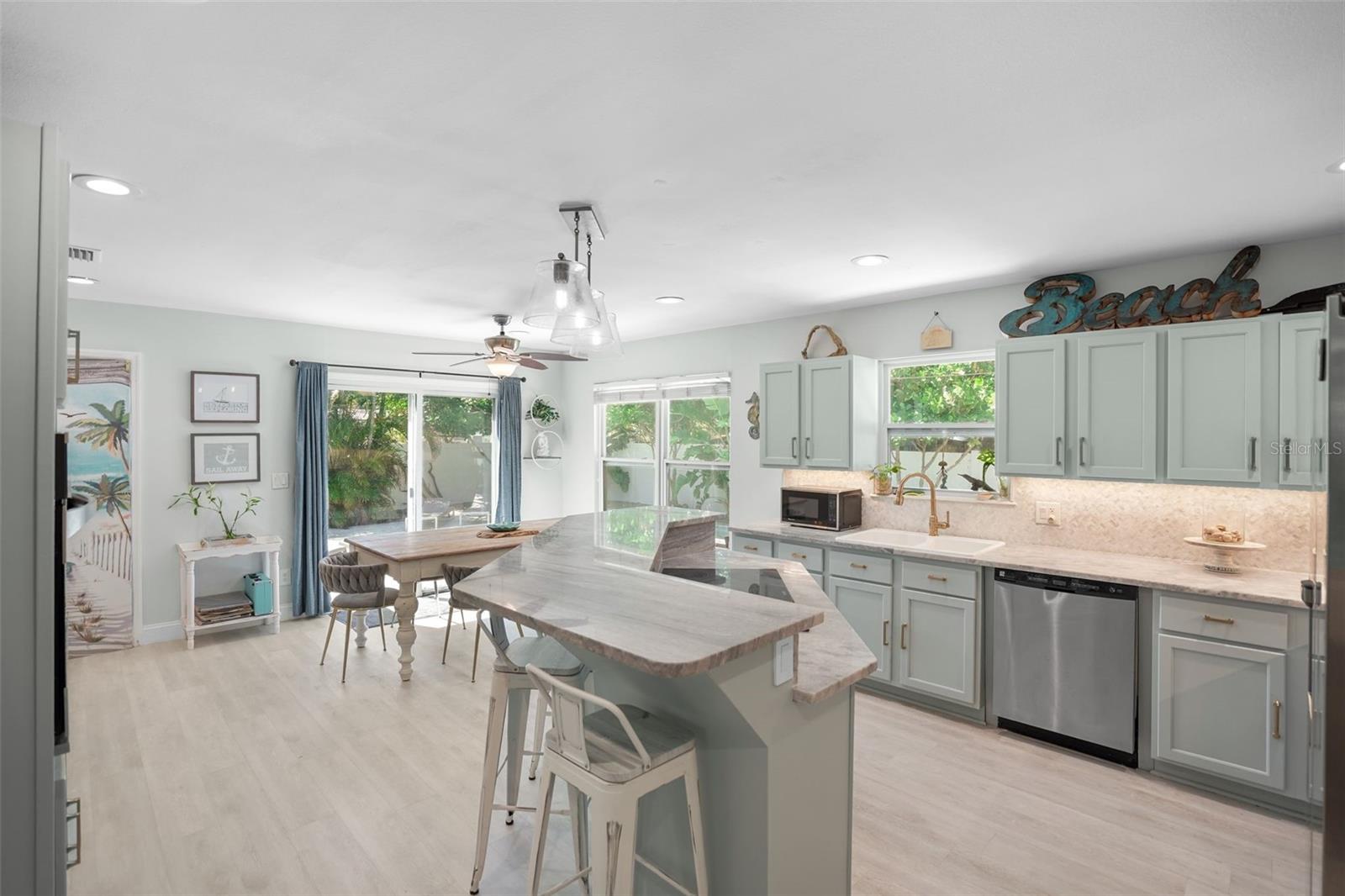 4800 16TH ST N, ST PETERSBURG, FL, 33703