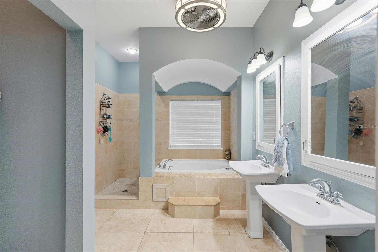 4800 16TH ST N, ST PETERSBURG, FL, 33703