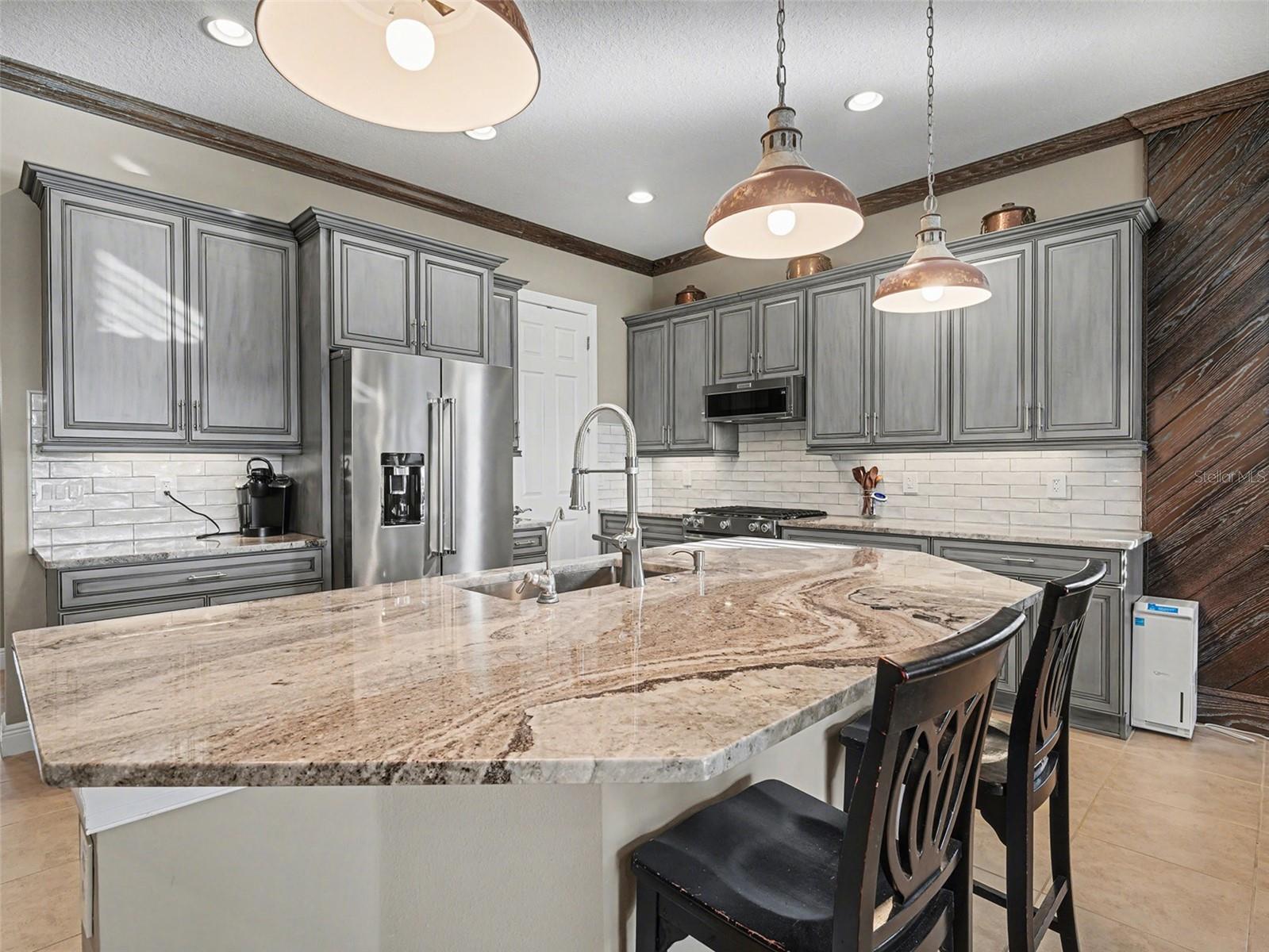 1018 OVERLOOK CT, BRADENTON, FL, 34208