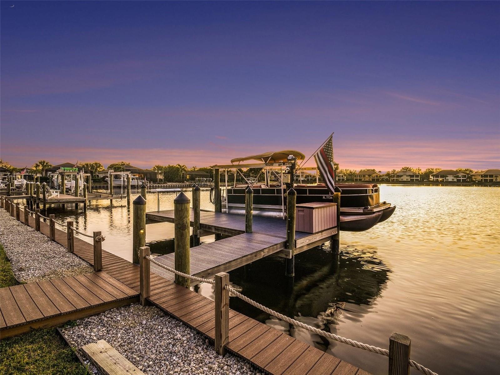 1018 OVERLOOK CT, BRADENTON, FL, 34208