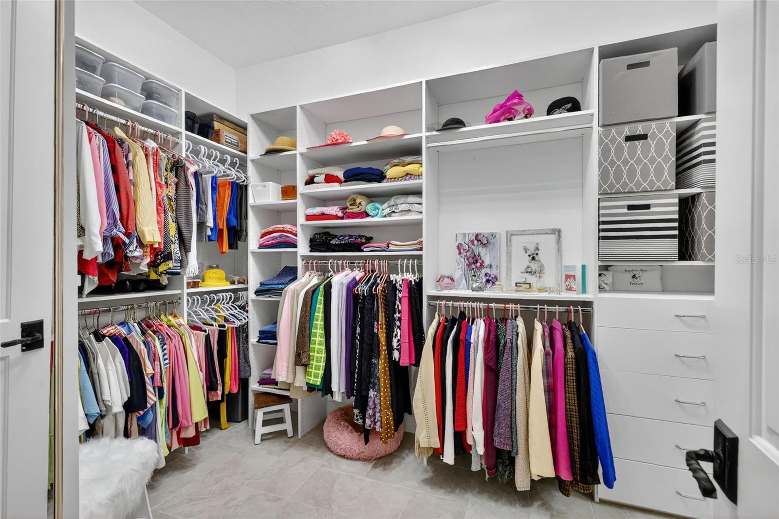 404 LONG AND WINDING RD, HOWEY IN THE HILLS, FL, 34737