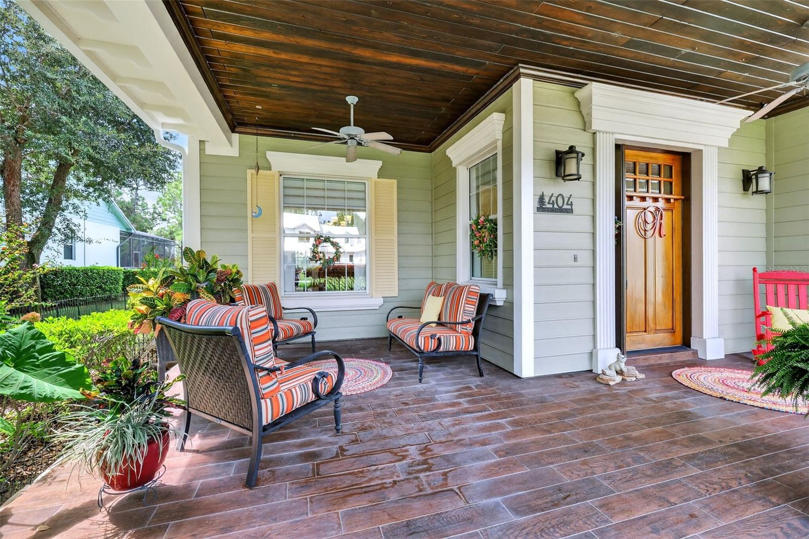 404 LONG AND WINDING RD, HOWEY IN THE HILLS, FL, 34737