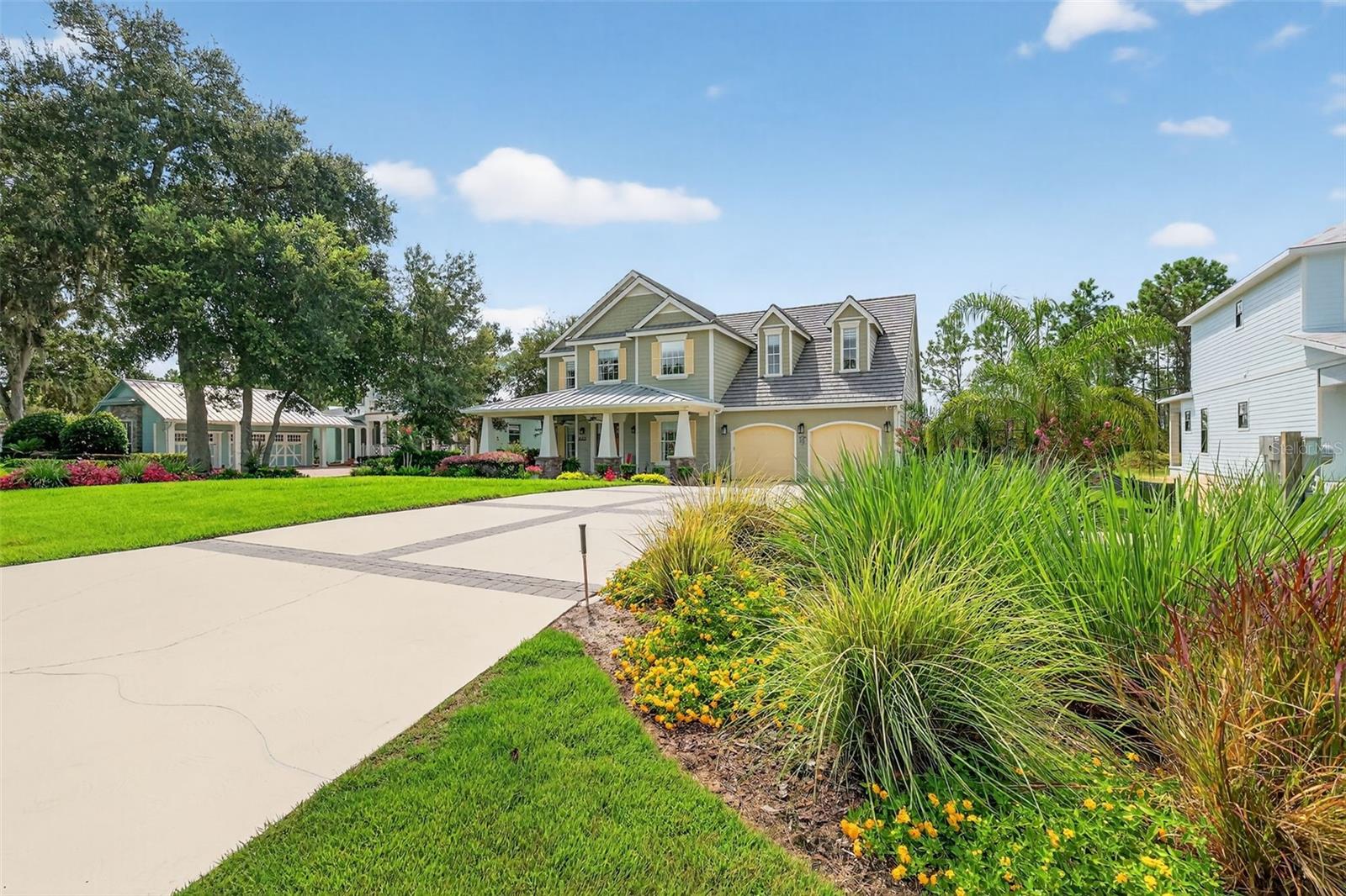 404 LONG AND WINDING RD, HOWEY IN THE HILLS, FL, 34737