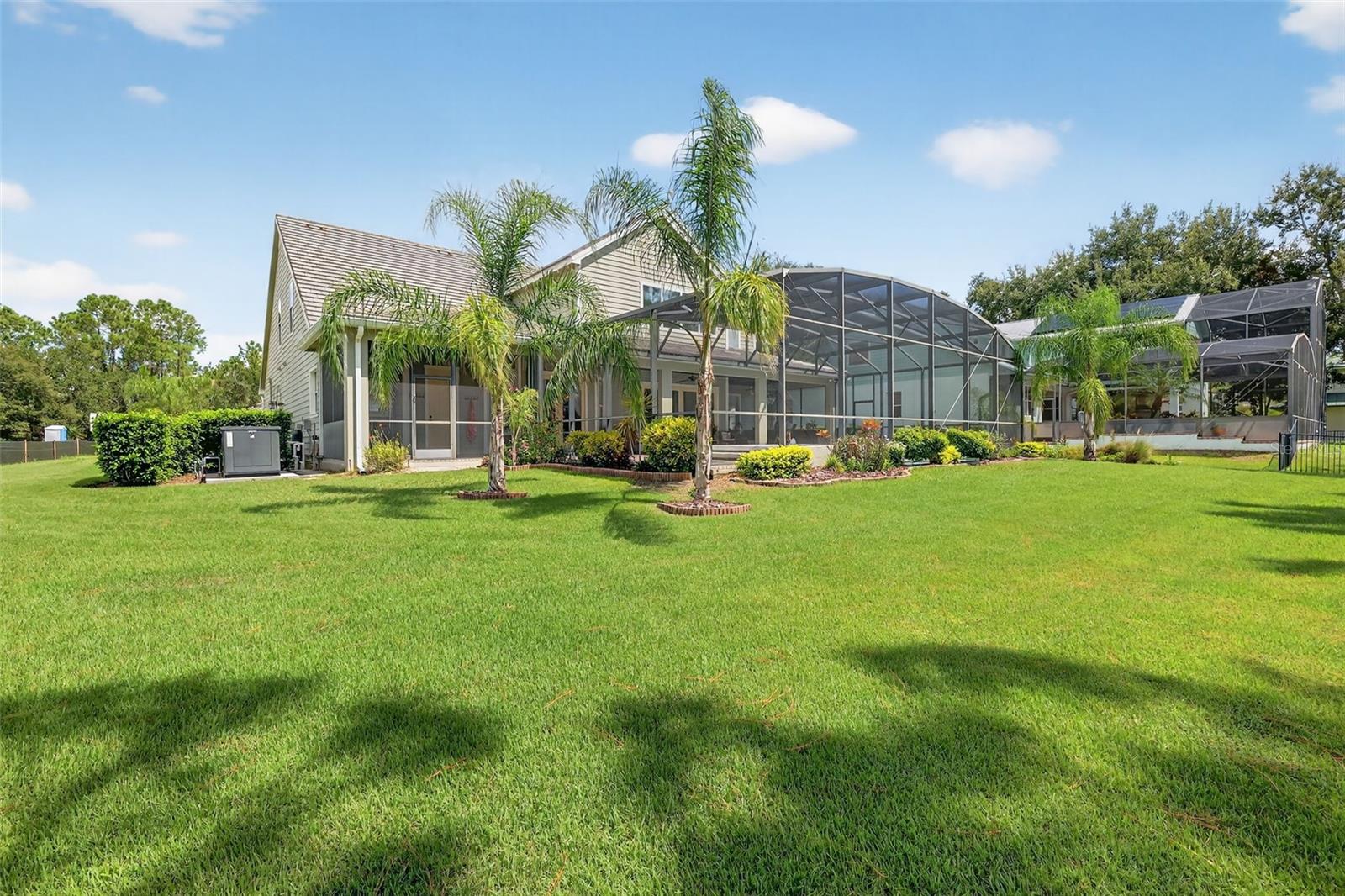 404 LONG AND WINDING RD, HOWEY IN THE HILLS, FL, 34737