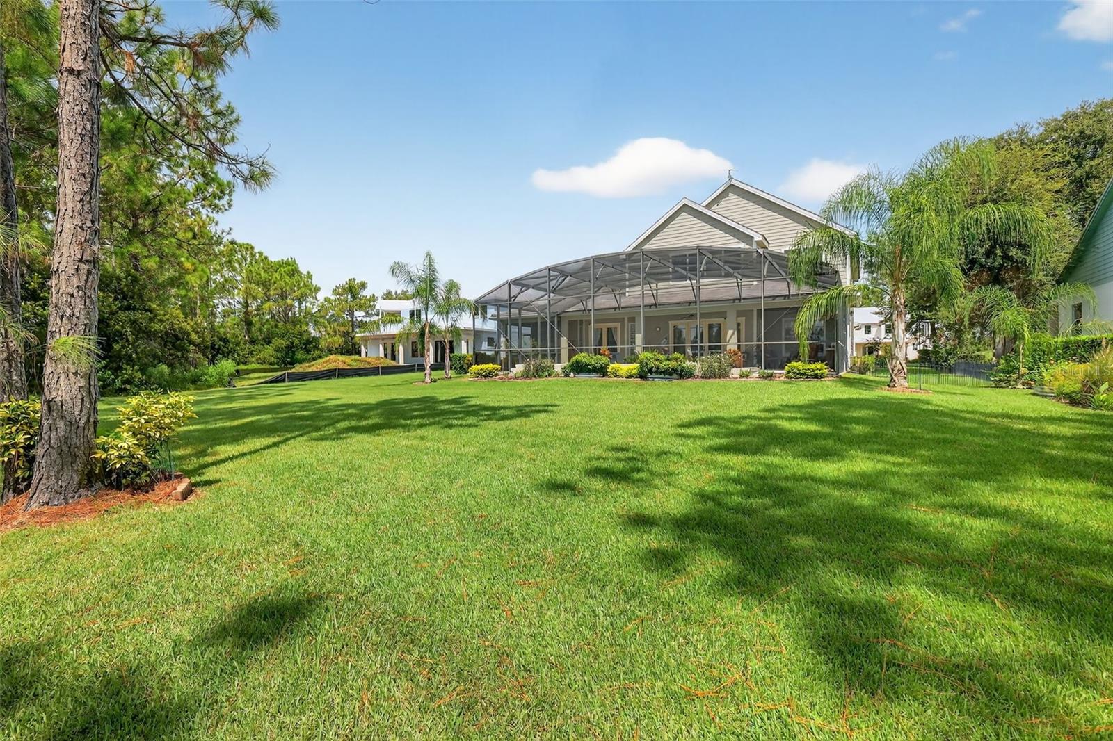 404 LONG AND WINDING RD, HOWEY IN THE HILLS, FL, 34737