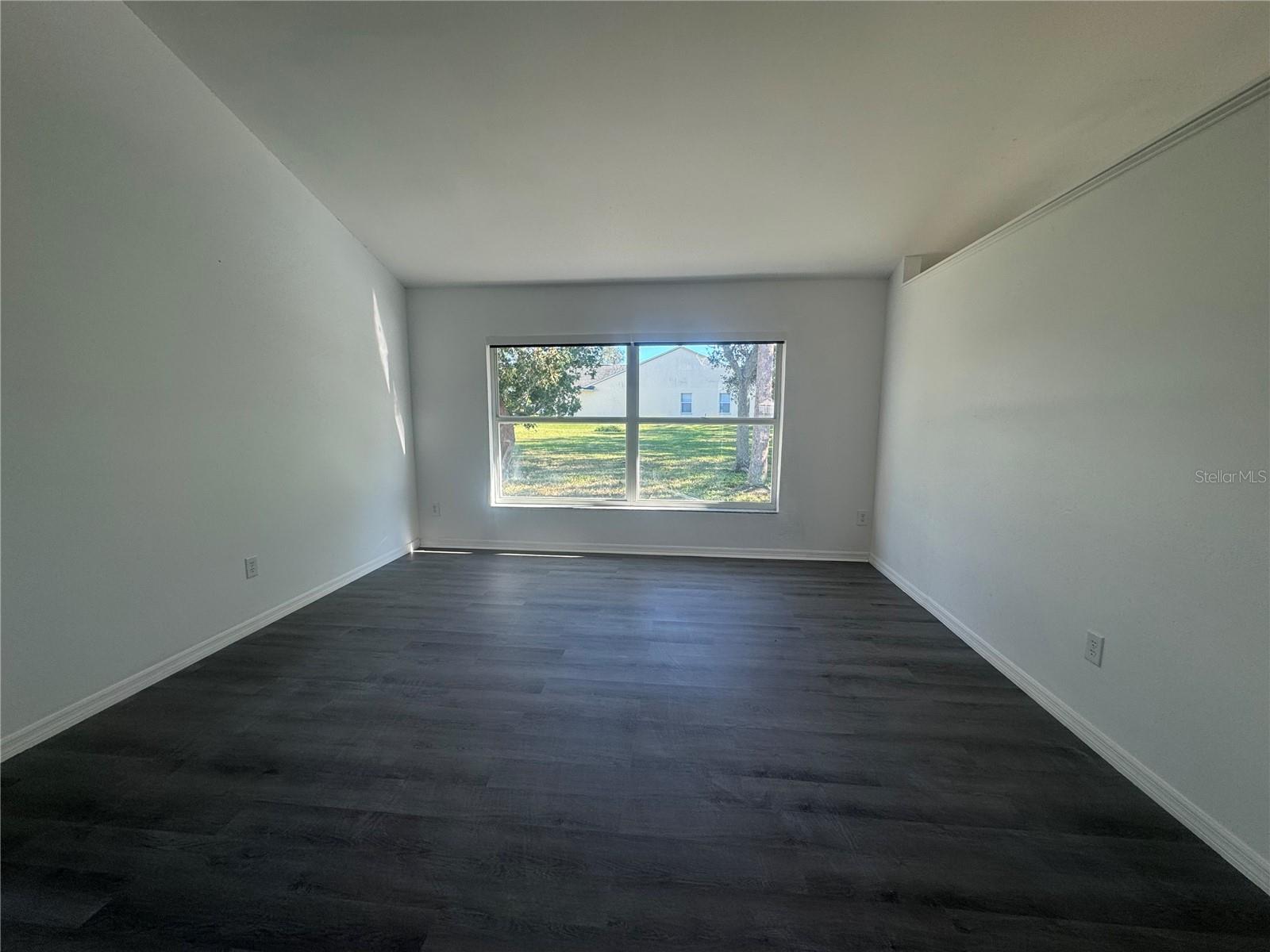 215 HOLLOWBROOK CIR, DAYTONA BEACH, FL, 32114