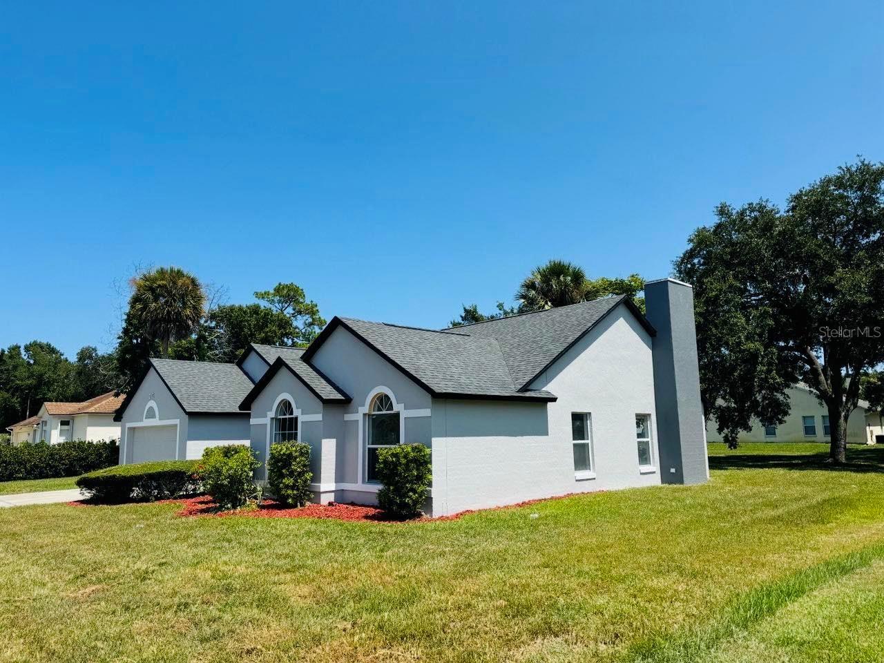 215 HOLLOWBROOK CIR, DAYTONA BEACH, FL, 32114