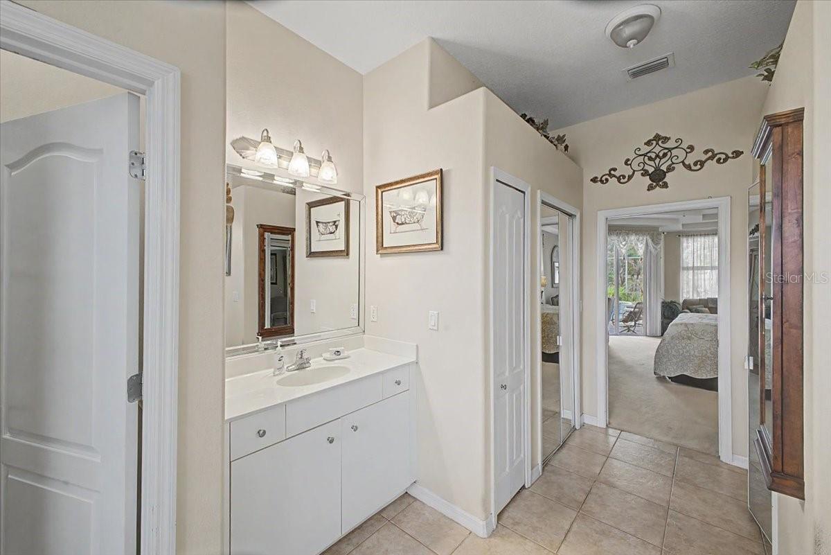 11 CRESCENT LAKE WAY, ORMOND BEACH, FL, 32174