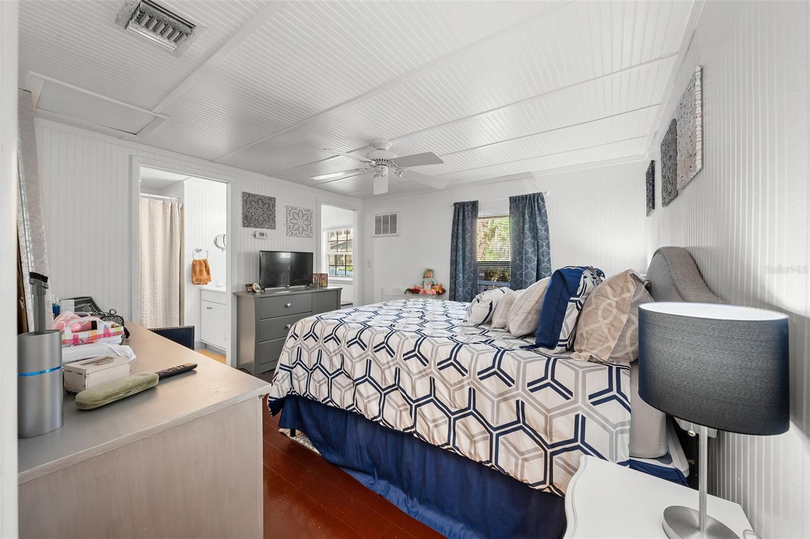 17301 ESTES RD, LUTZ, FL, 33548