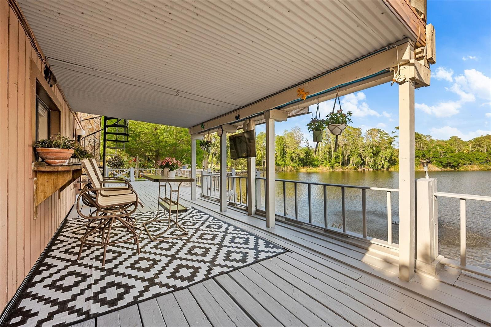 17301 ESTES RD, LUTZ, FL, 33548