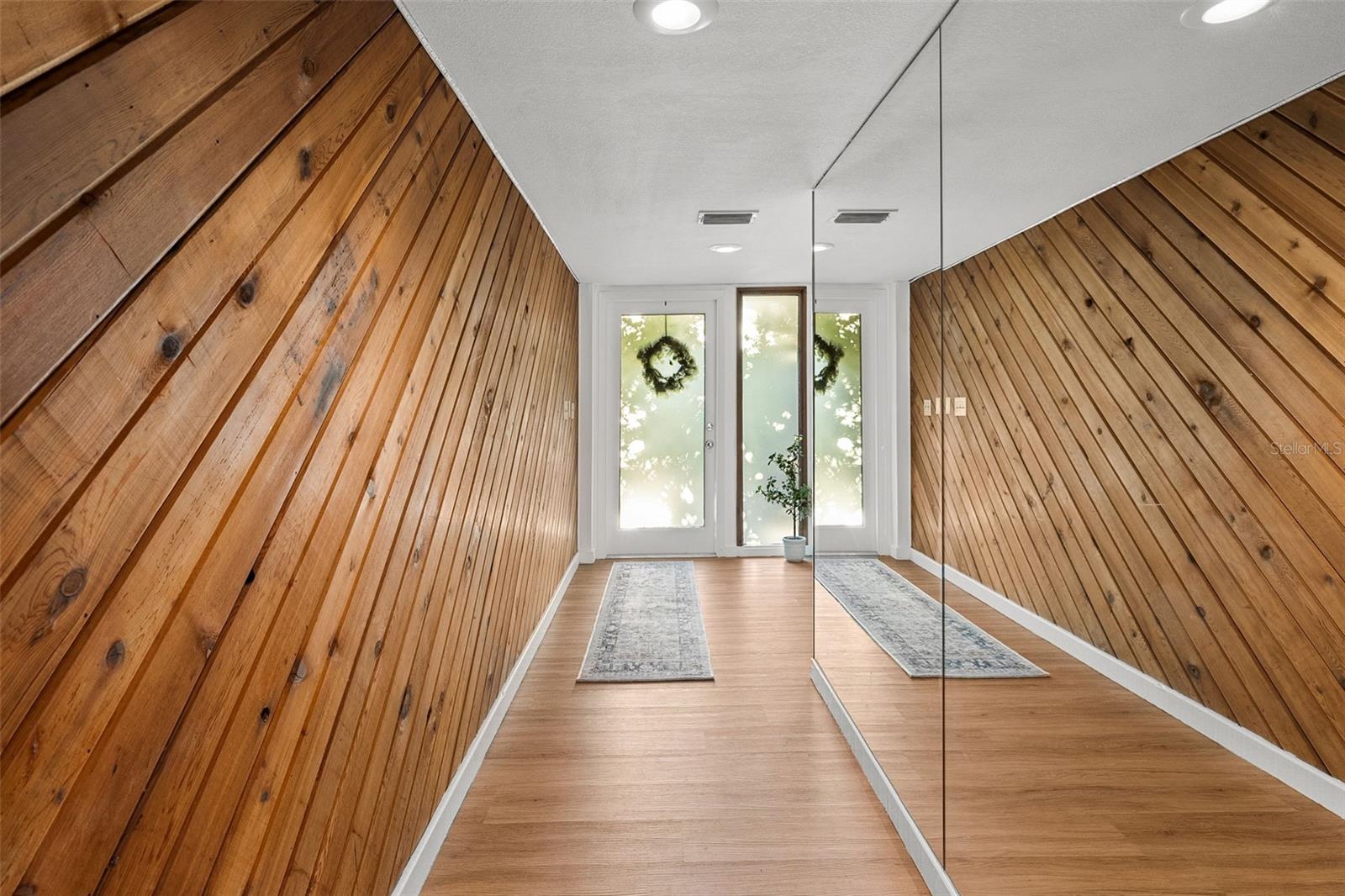 17301 ESTES RD, LUTZ, FL, 33548