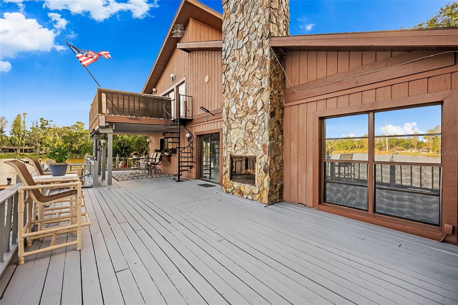 17301 ESTES RD, LUTZ, FL, 33548