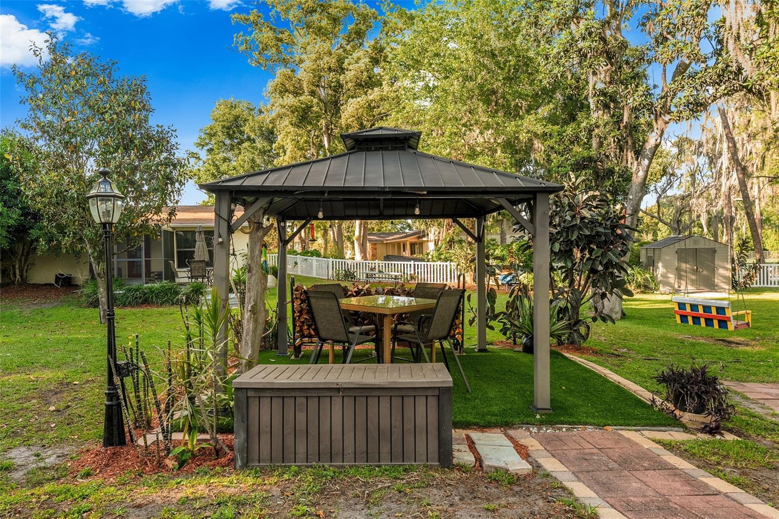 17301 ESTES RD, LUTZ, FL, 33548