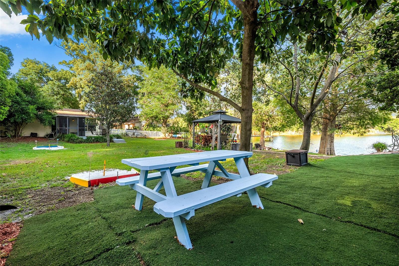 17301 ESTES RD, LUTZ, FL, 33548