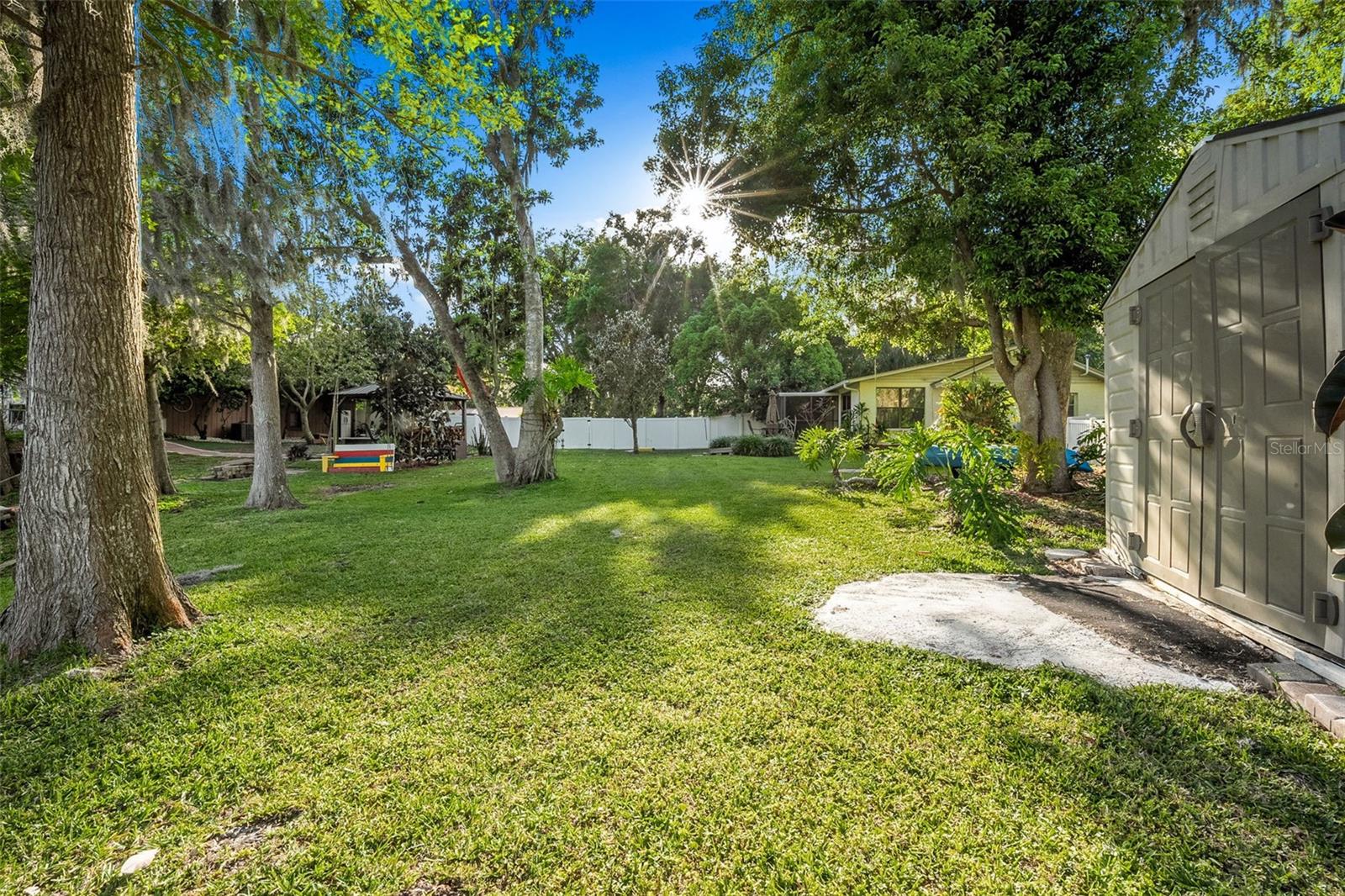 17301 ESTES RD, LUTZ, FL, 33548