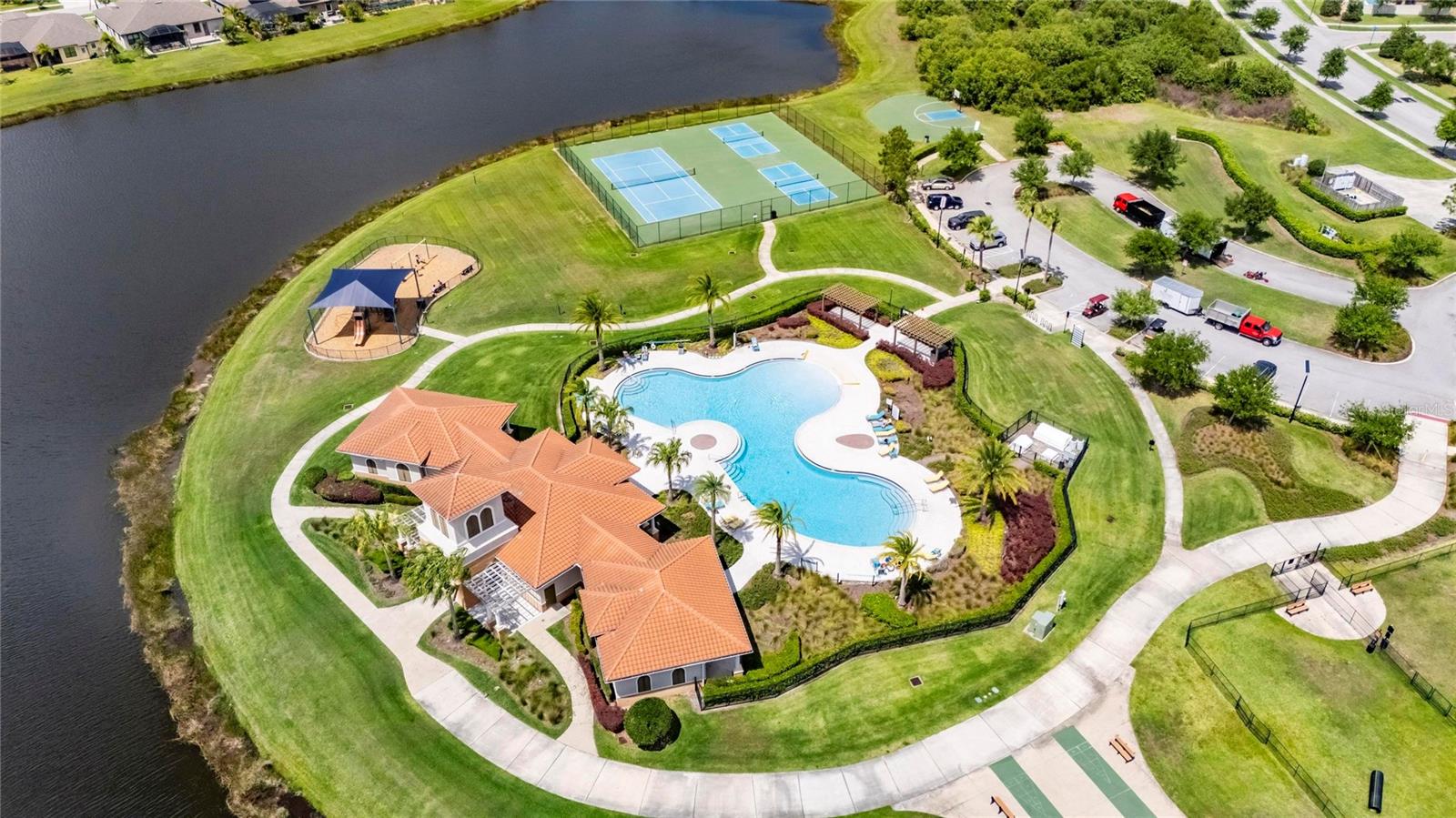 5030 JAGGED CLOUD DR, WIMAUMA, FL, 33598