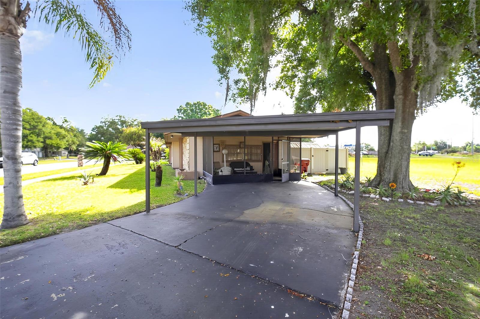 1803 S WILKINS AVE, PLANT CITY, FL, 33563