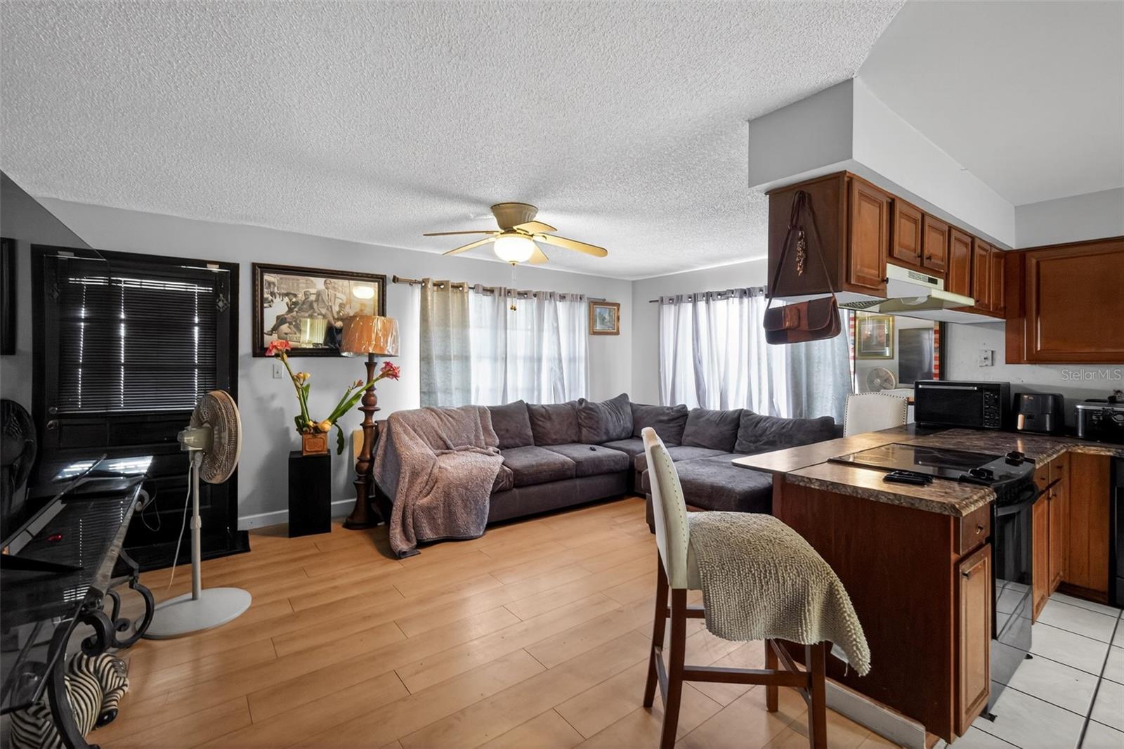 1803 S WILKINS AVE, PLANT CITY, FL, 33563