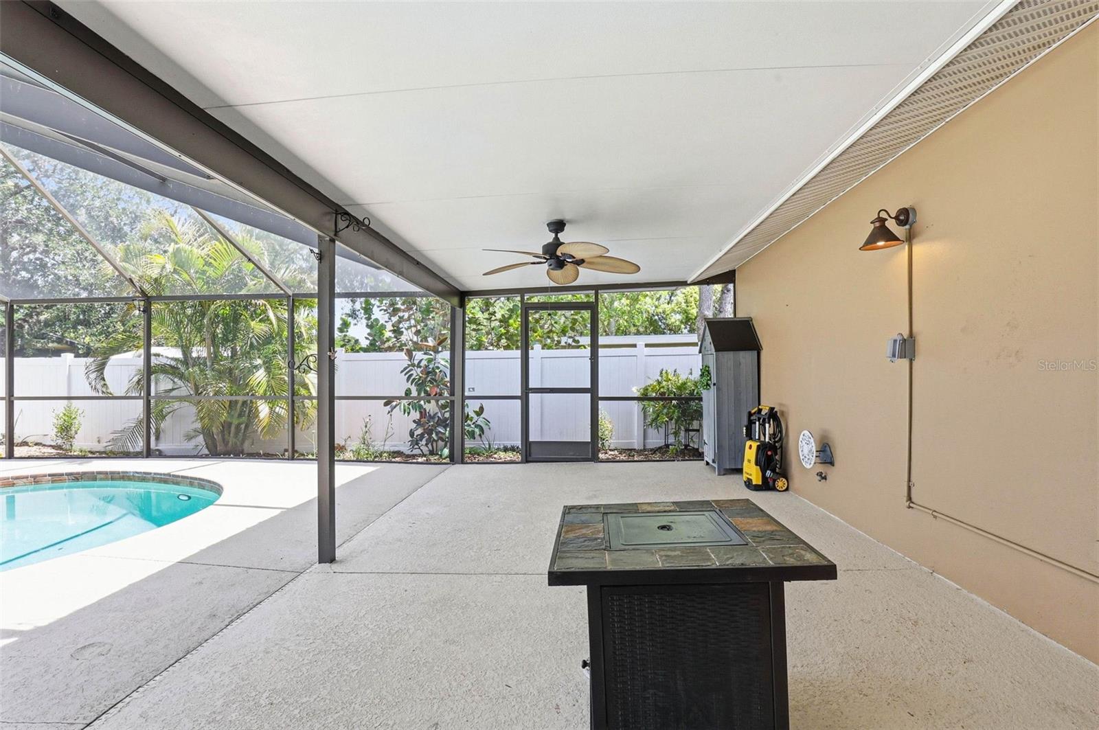 14649 BAY DR, LARGO, FL, 33774