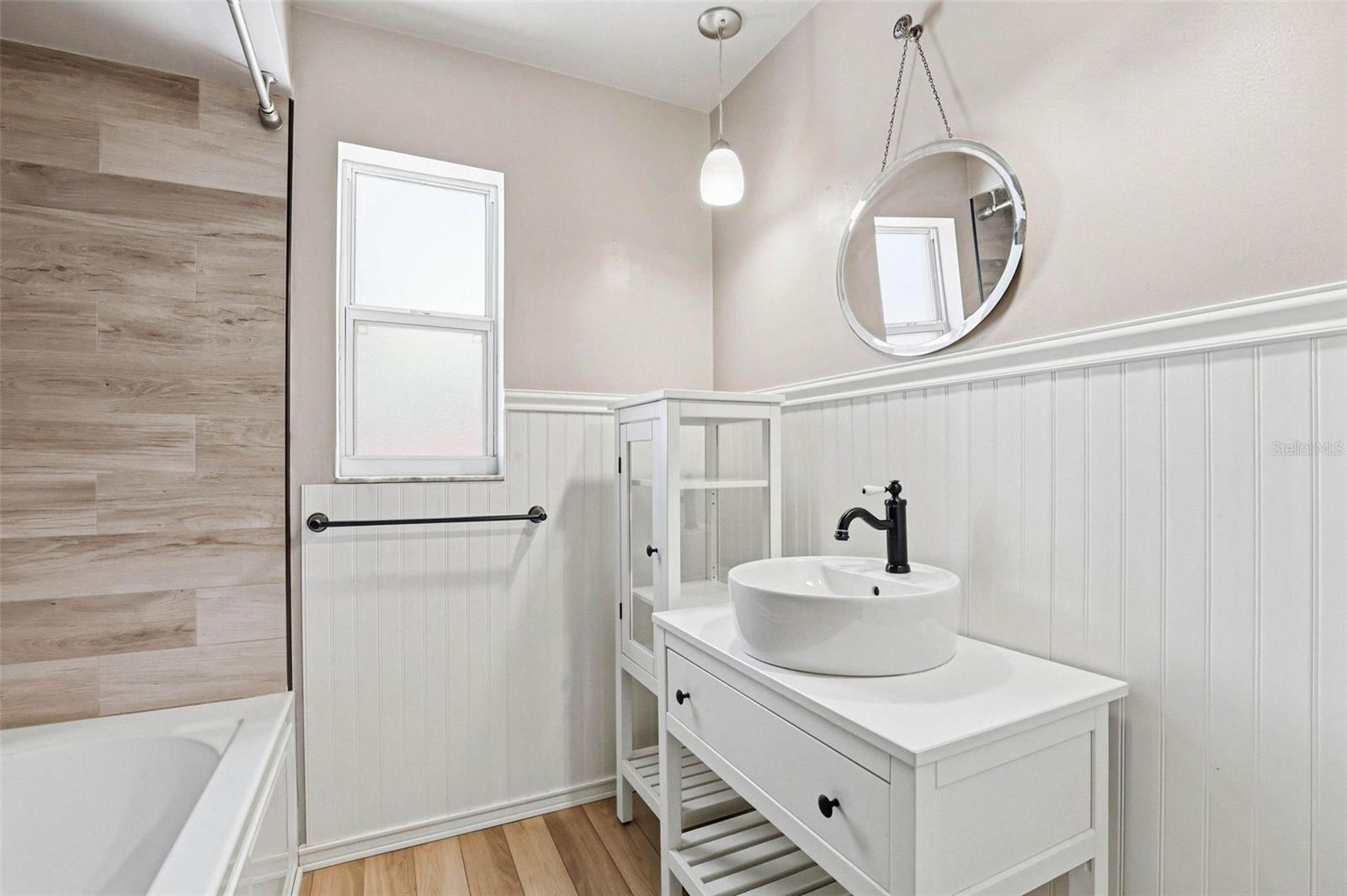 14649 BAY DR, LARGO, FL, 33774