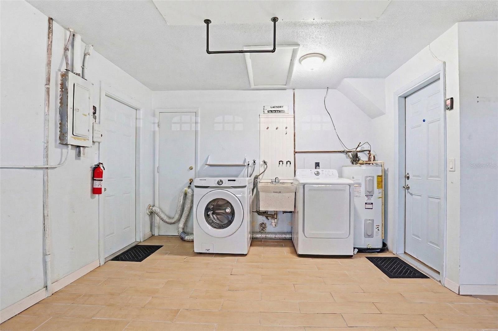 14649 BAY DR, LARGO, FL, 33774