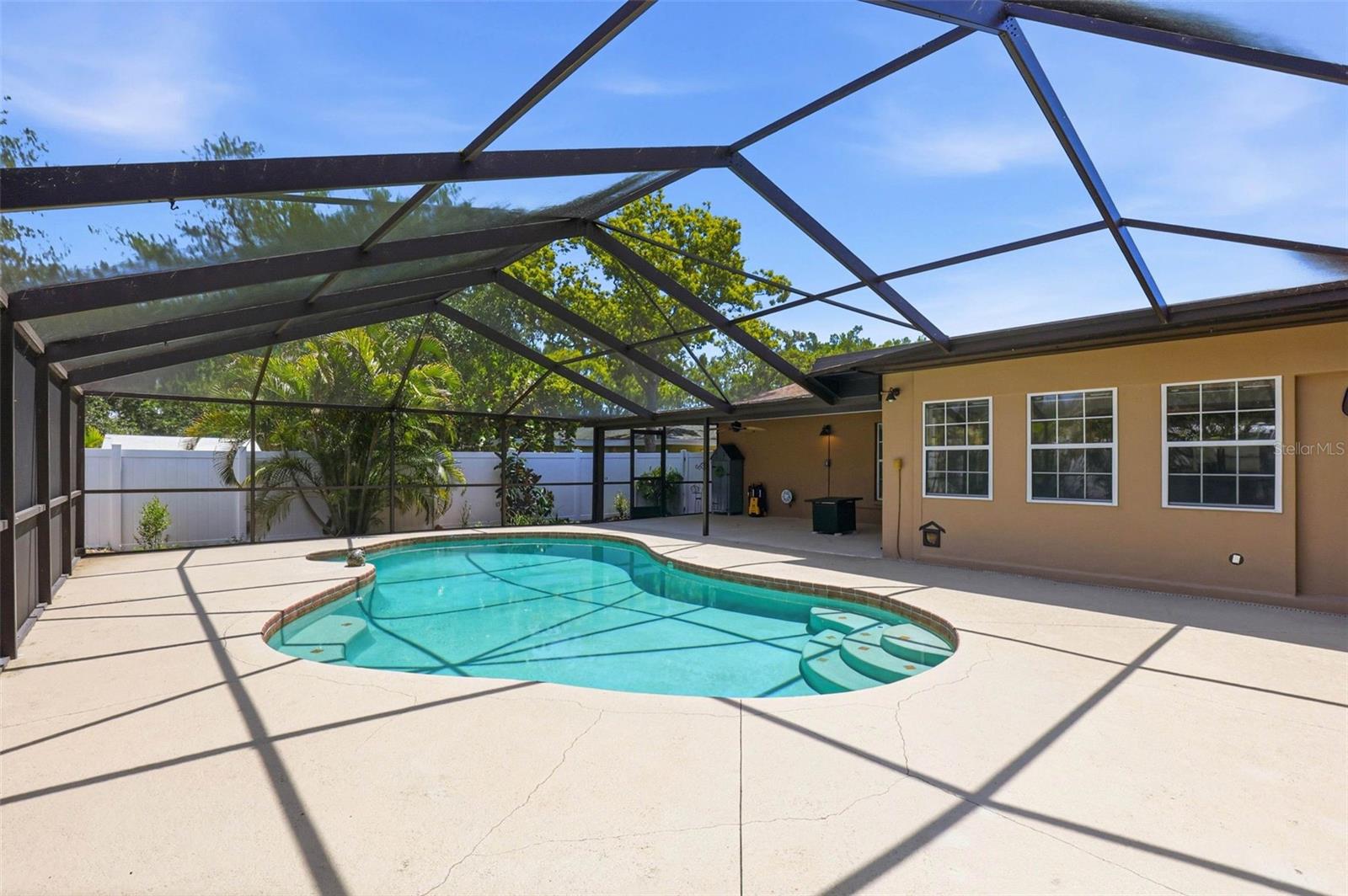 14649 BAY DR, LARGO, FL, 33774