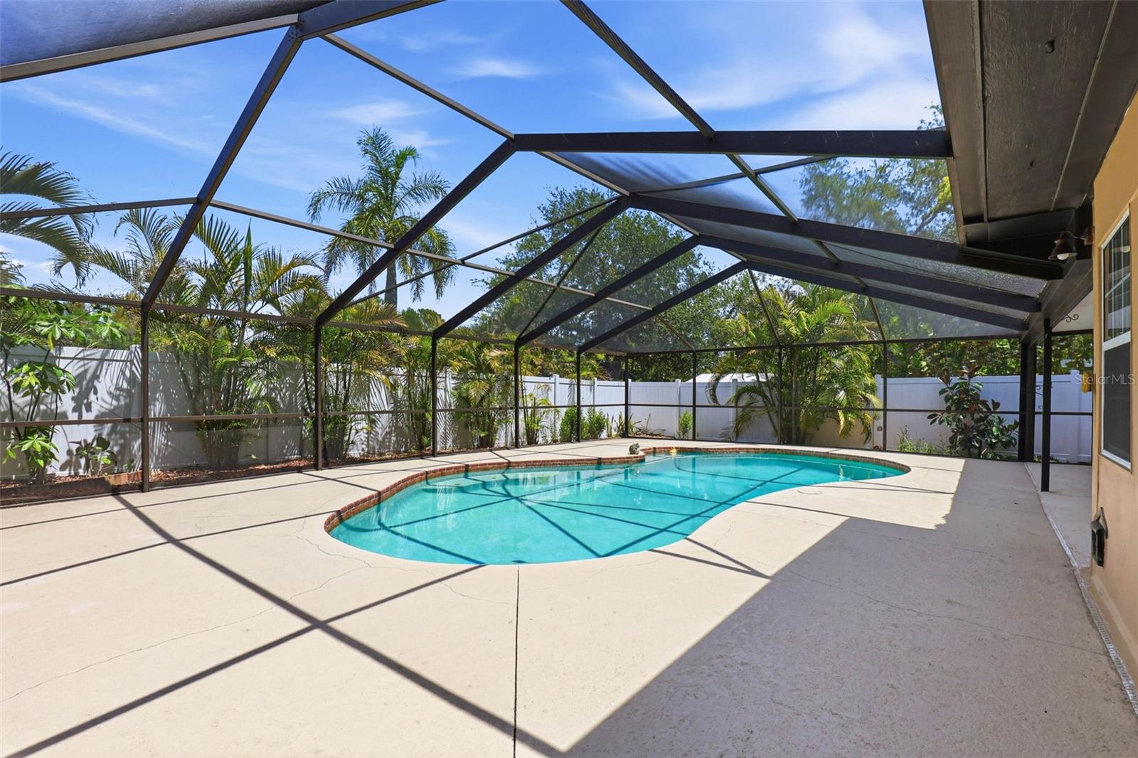 14649 BAY DR, LARGO, FL, 33774