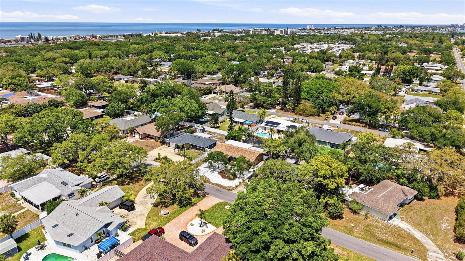 14649 BAY DR, LARGO, FL, 33774