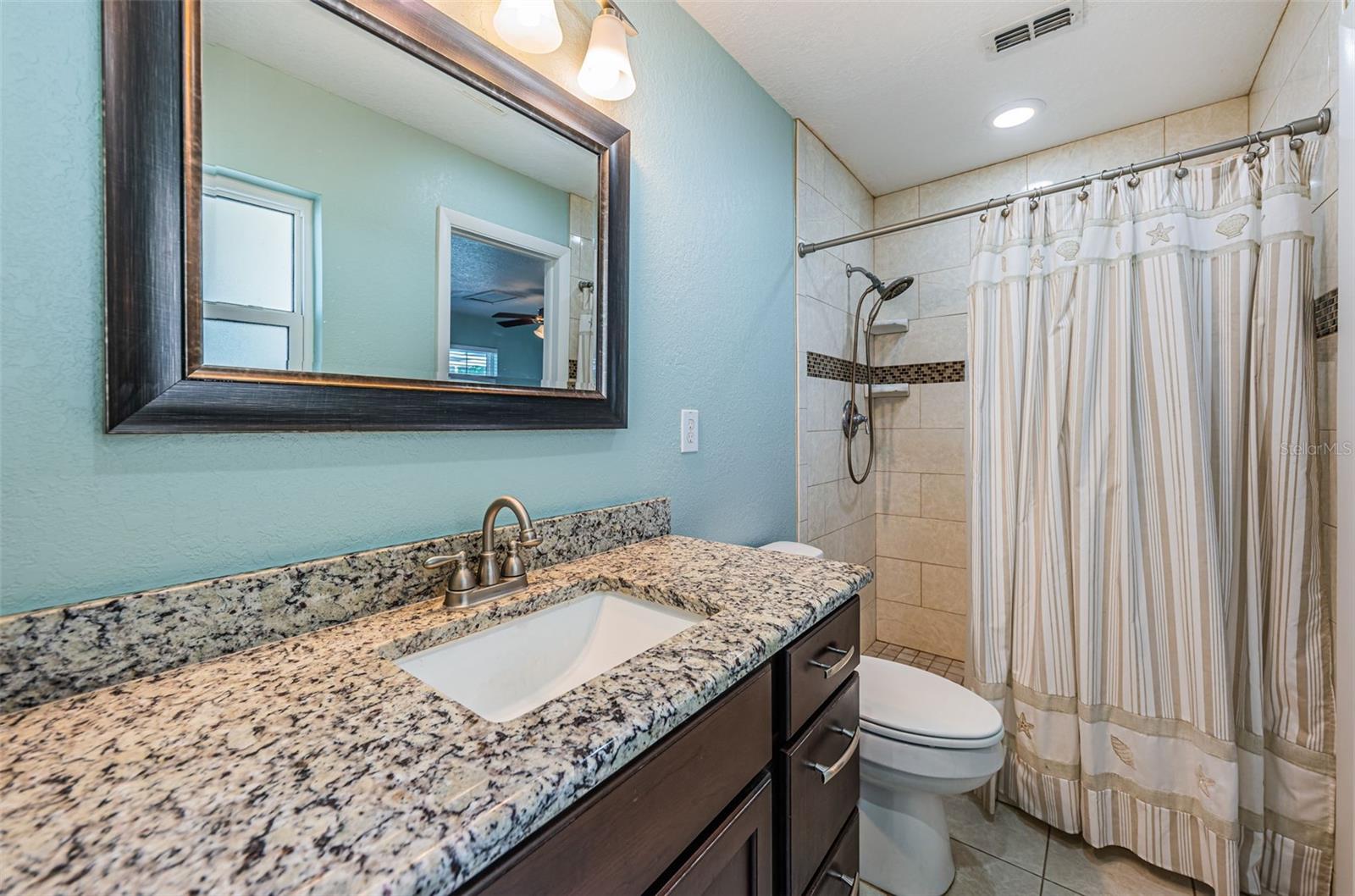 14025 YACHT CLUB BLVD, SEMINOLE, FL, 33776