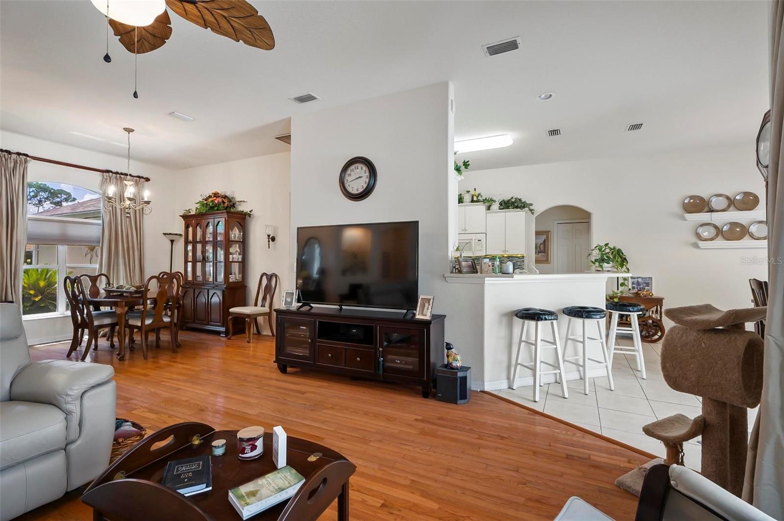 2 WILLOUGHBY PL, PALM COAST, FL, 32164