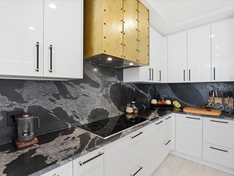 301 1ST ST S #907, ST PETERSBURG, FL, 33701