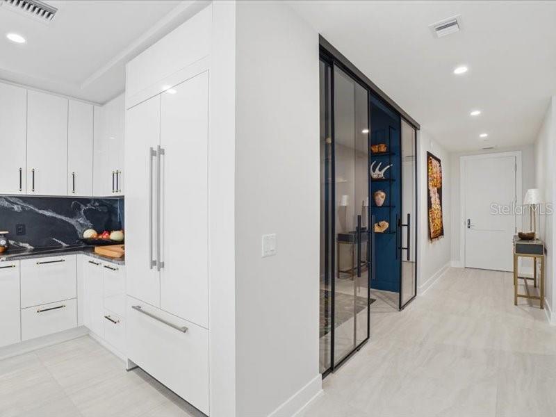 301 1ST ST S #907, ST PETERSBURG, FL, 33701