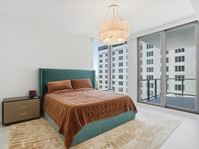 301 1ST ST S #907, ST PETERSBURG, FL, 33701