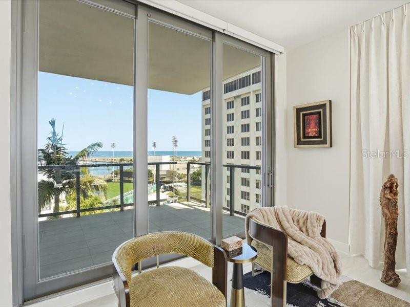 301 1ST ST S #907, ST PETERSBURG, FL, 33701