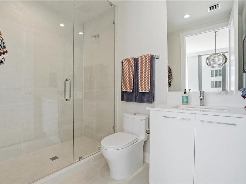 301 1ST ST S #907, ST PETERSBURG, FL, 33701