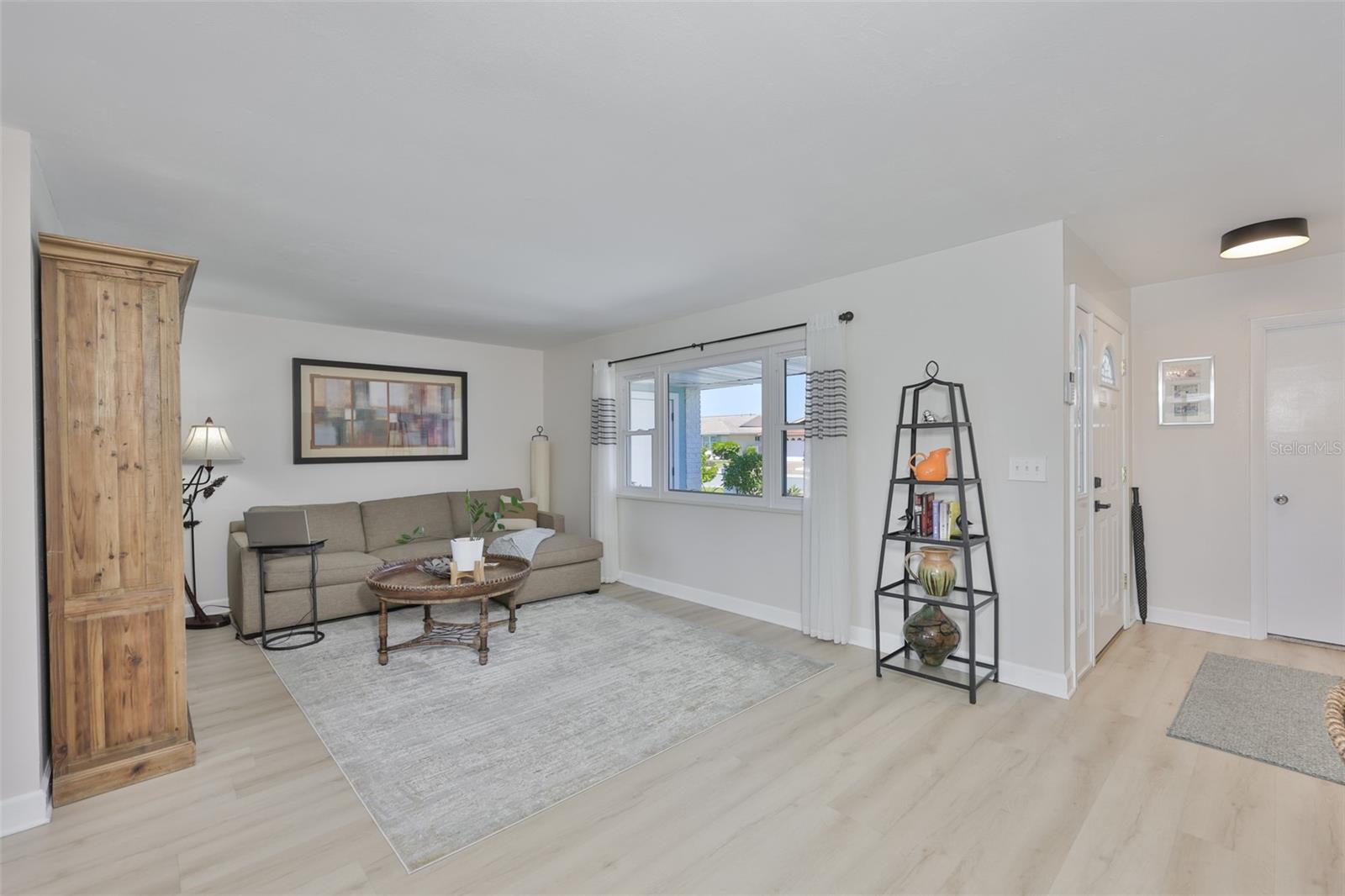 1704 DANBURY DR, SUN CITY CENTER, FL, 33573