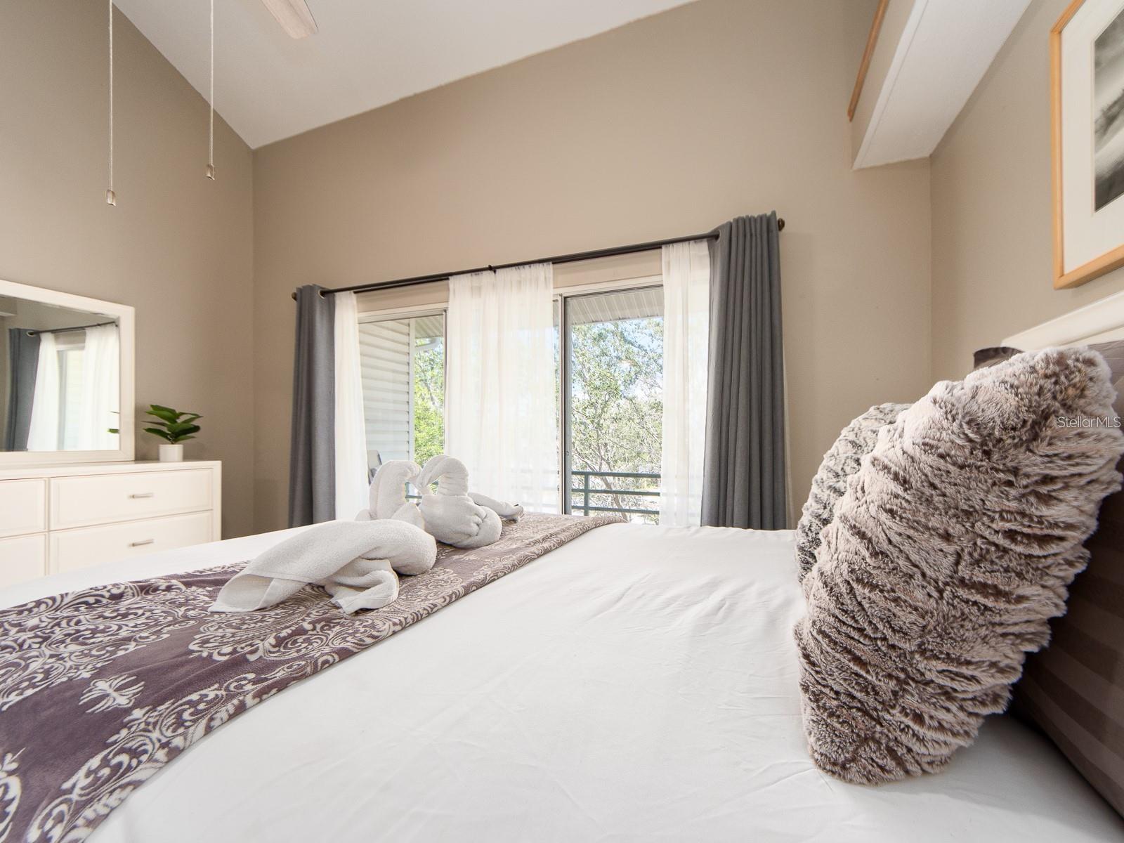 320 ISLAND WAY #606, CLEARWATER BEACH, FL, 33767