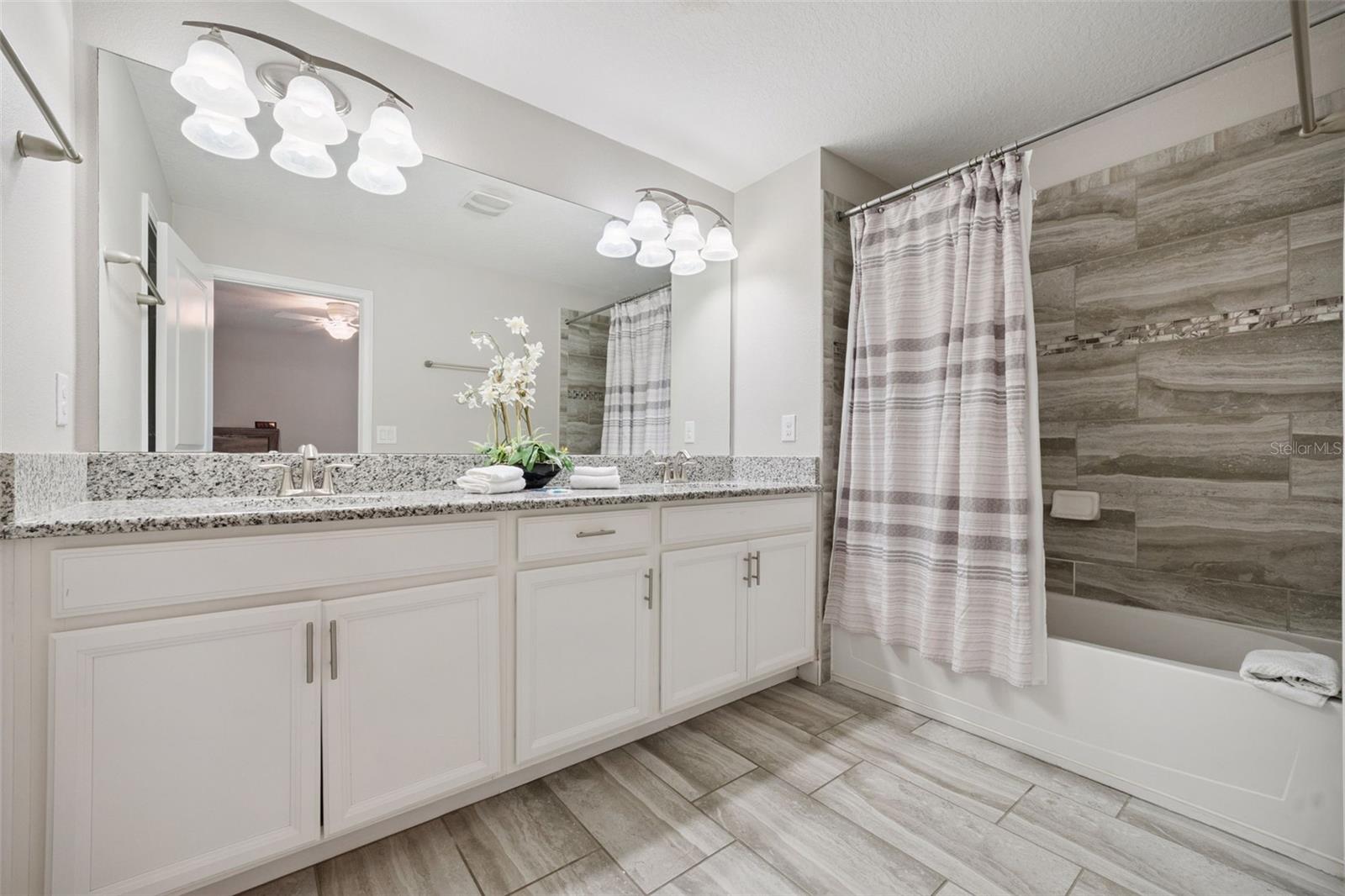 1610 MOON VALLEY DR, DAVENPORT, FL, 33896