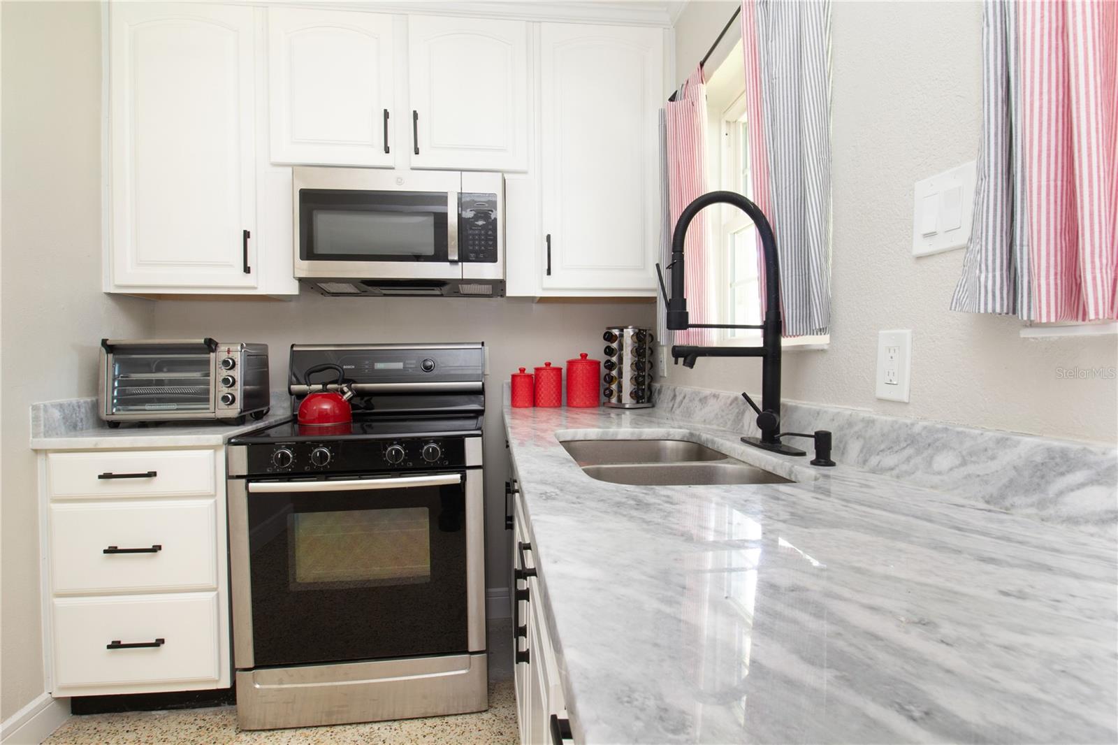 7716 E COMANCHE AVE, TAMPA, FL, 33610