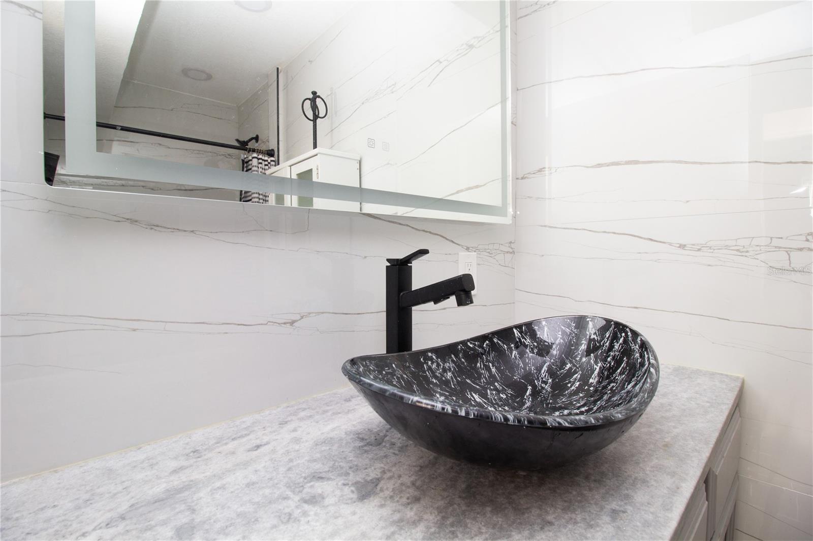 7716 E COMANCHE AVE, TAMPA, FL, 33610