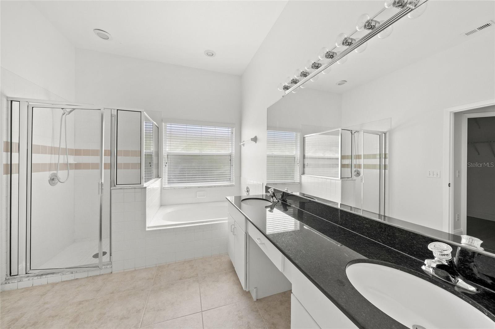 111 41ST ST NE, BRADENTON, FL, 34208