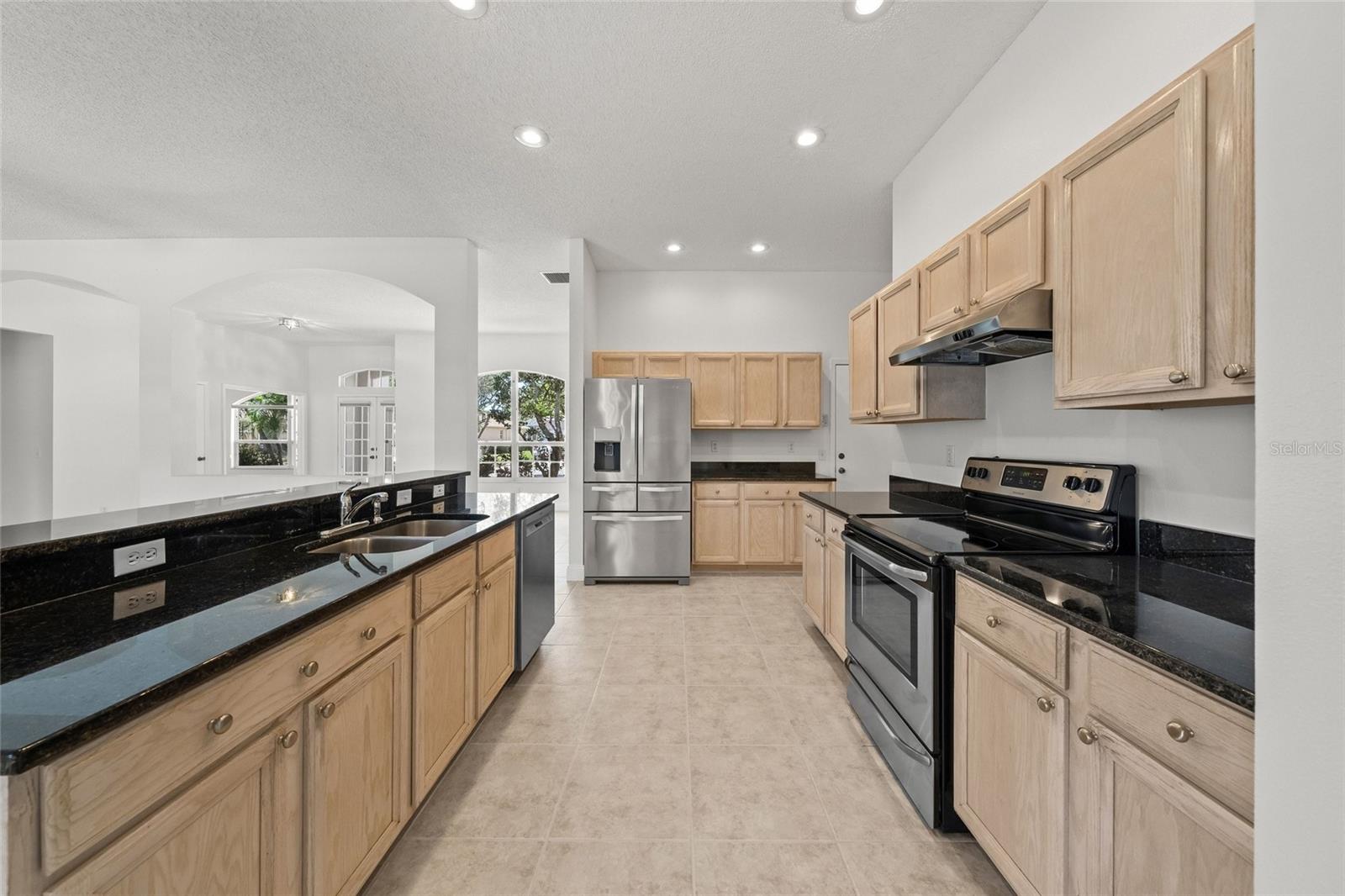 111 41ST ST NE, BRADENTON, FL, 34208